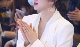 爆料娱乐圈姚安娜小说,娱乐圈背后的豪门秘恋